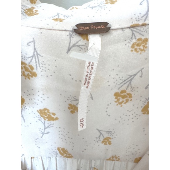 Free People Modern Muse floral tie-neck button-down blouse in cream/yellow XS - Picture 6 of 10